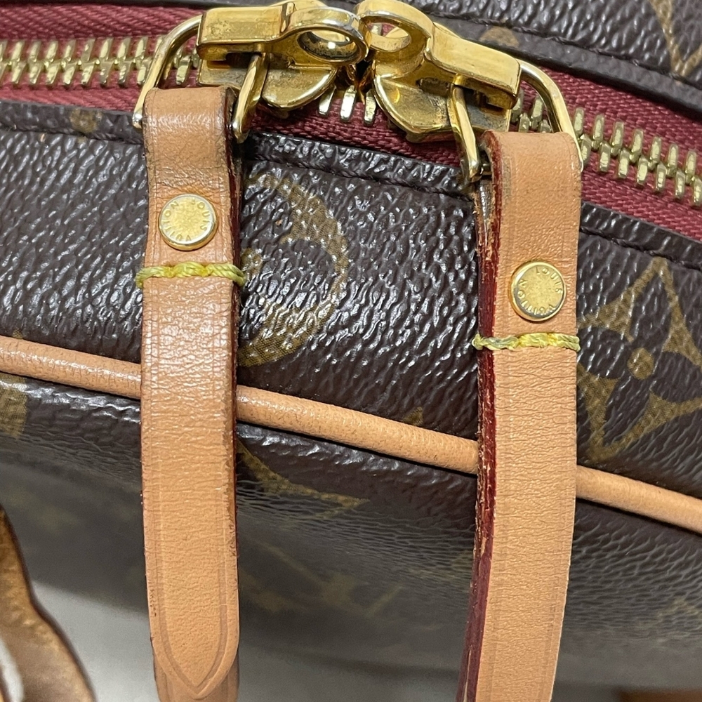 Louis Vuitton Monogram Crossbody Bag - Picture 6 of 7